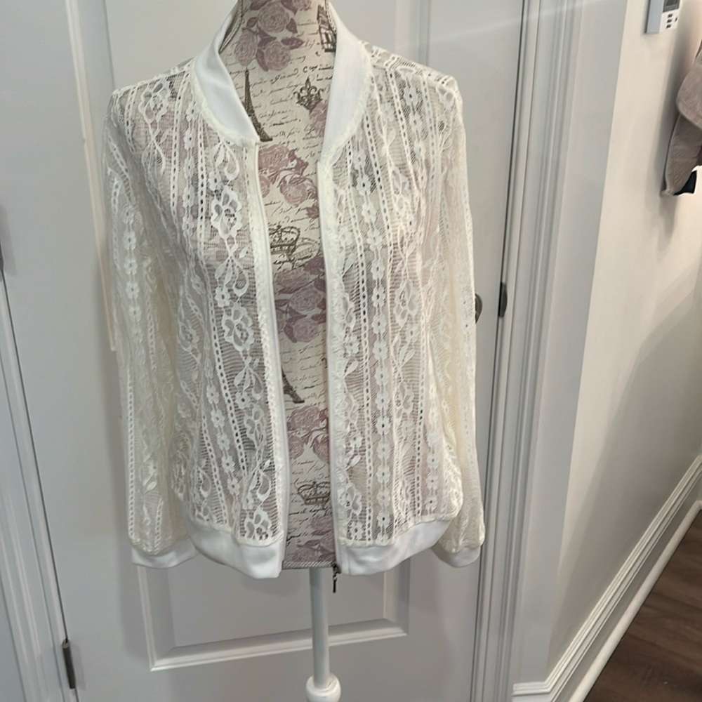 Light weight jacket